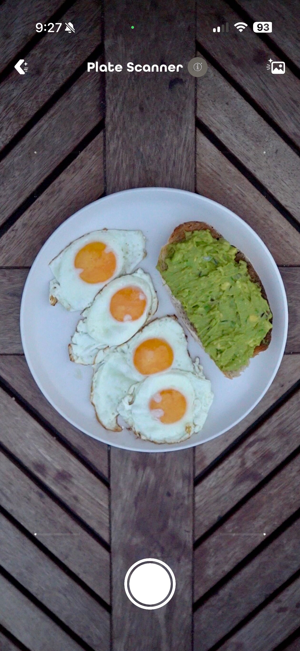 Plate scanner scanning a plate of fried eggs and avocado toast